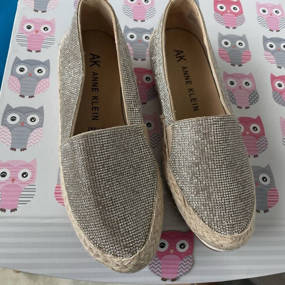 Cute rhinestones shoes